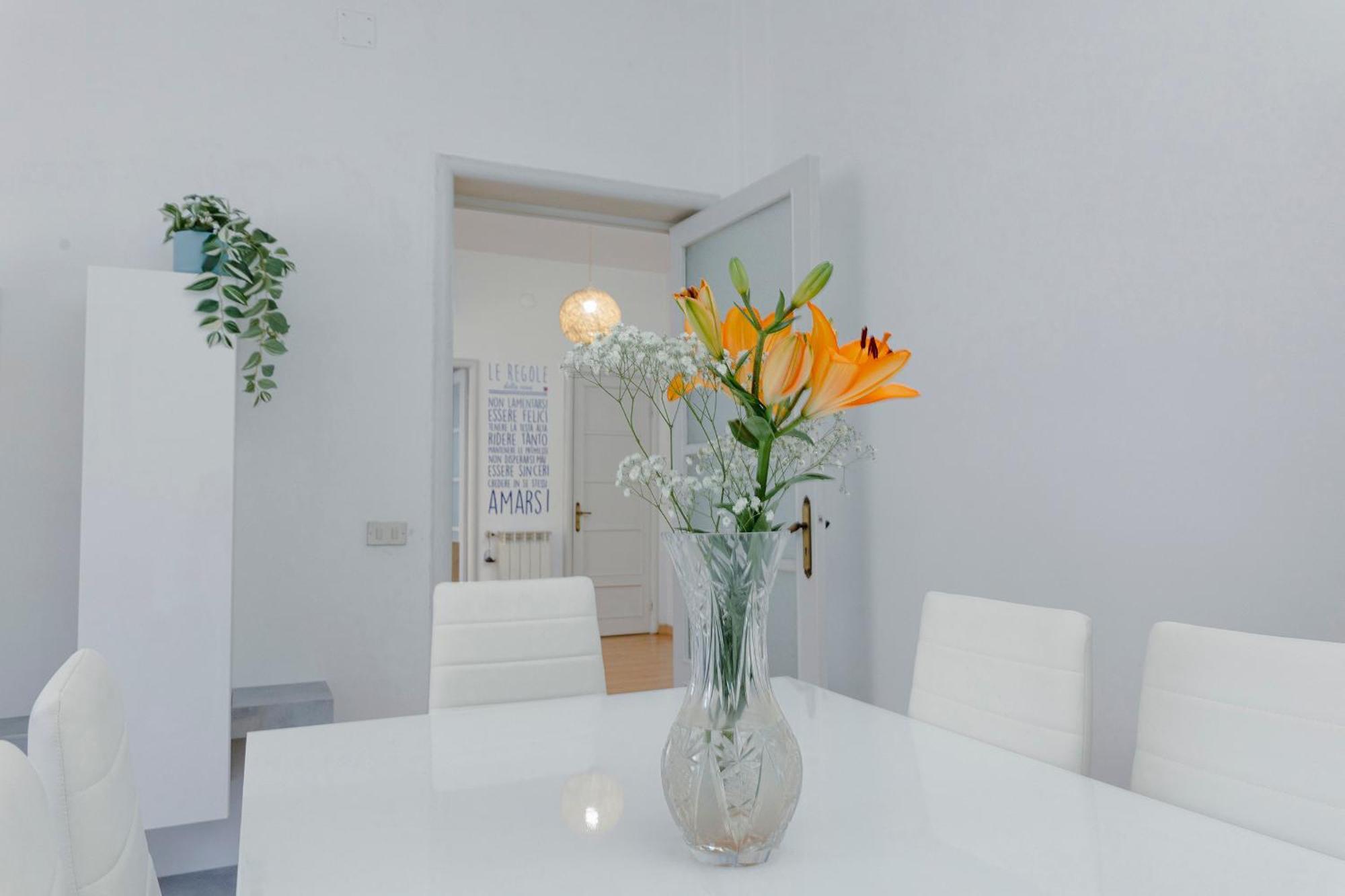 "L'Attico Bianco" City View 10 M A Piedi Dal Mare Savona Exterior photo