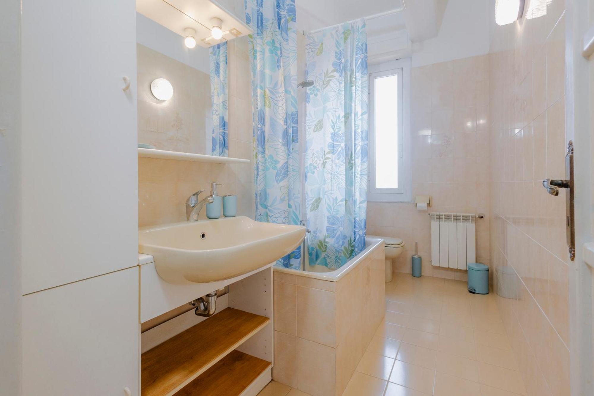 "L'Attico Bianco" City View 10 M A Piedi Dal Mare Savona Exterior photo