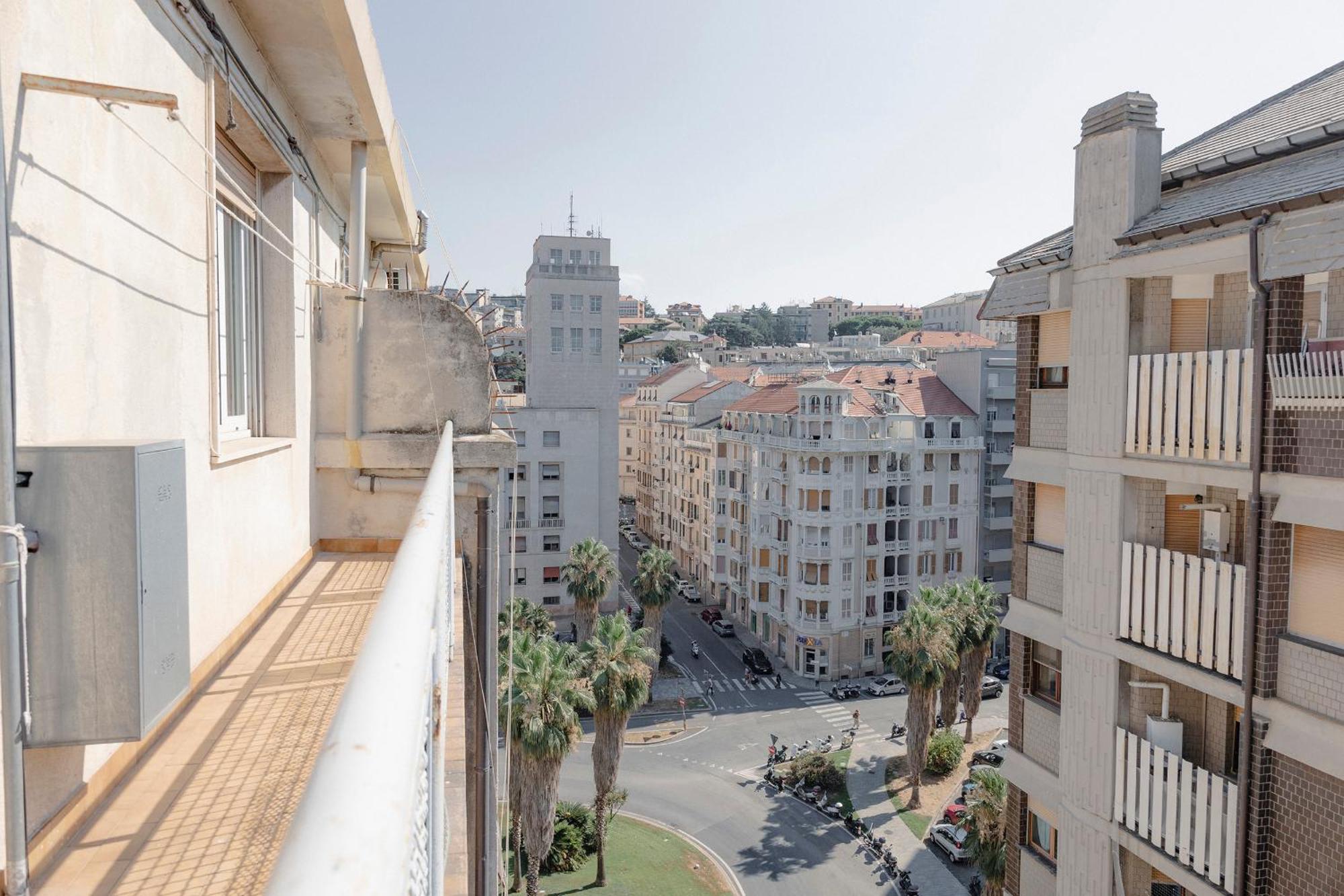 "L'Attico Bianco" City View 10 M A Piedi Dal Mare Savona Exterior photo