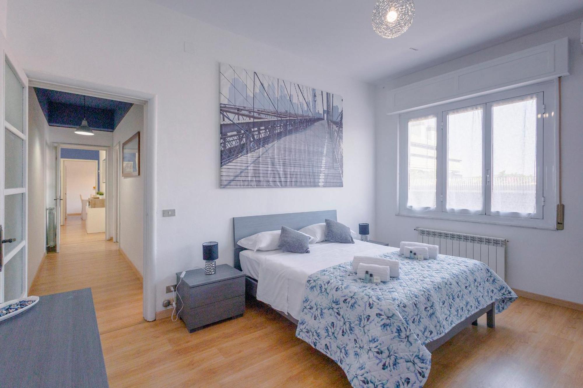 "L'Attico Bianco" City View 10 M A Piedi Dal Mare Savona Exterior photo